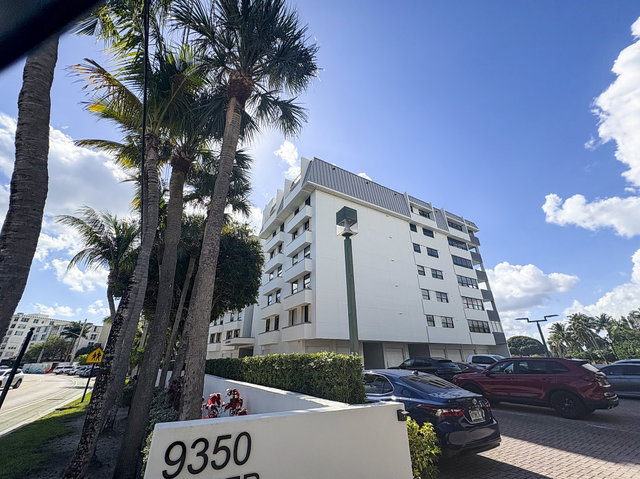 9350 Condo of Bay Harbor photo 3